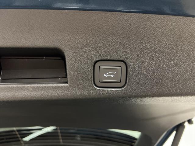 new 2025 Chevrolet Traverse car, priced at $47,445
