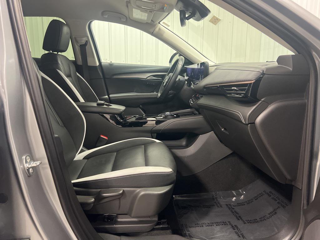 used 2024 Buick Envision car, priced at $27,790