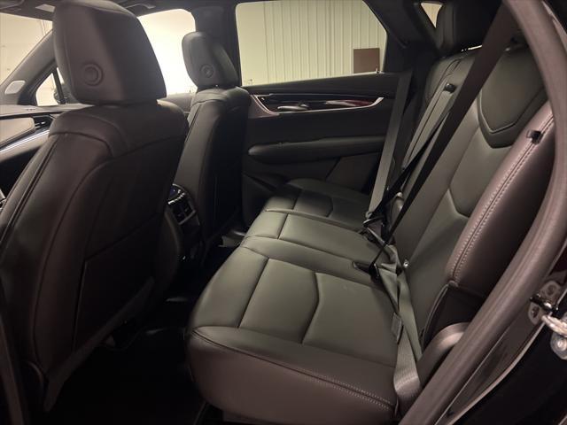 new 2025 Cadillac XT5 car, priced at $59,490