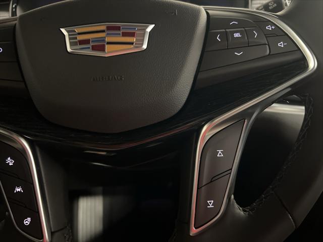 new 2025 Cadillac XT5 car, priced at $59,490
