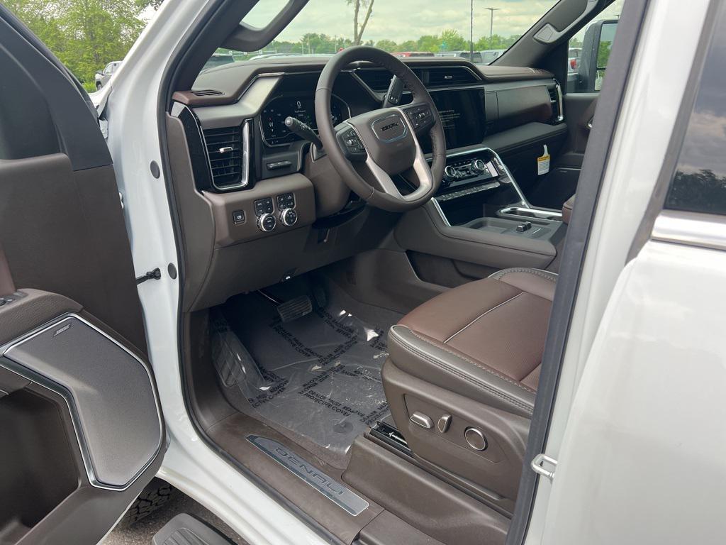 new 2025 GMC Sierra 2500 car, priced at $87,260