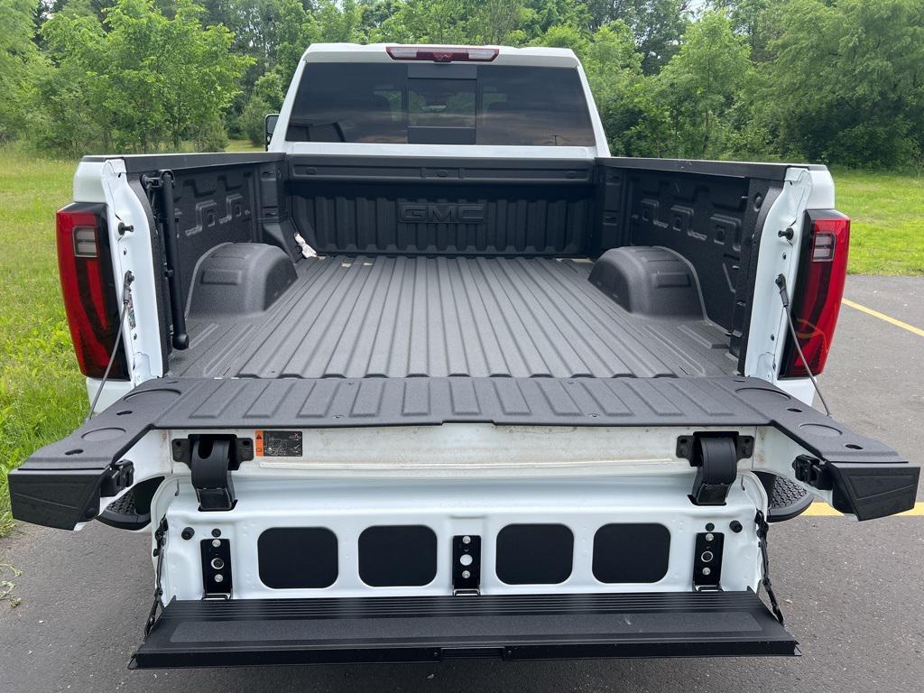 new 2025 GMC Sierra 2500 car, priced at $87,260