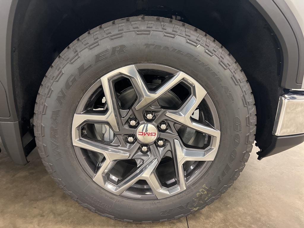 new 2026 GMC Sierra 1500 car, priced at $67,340