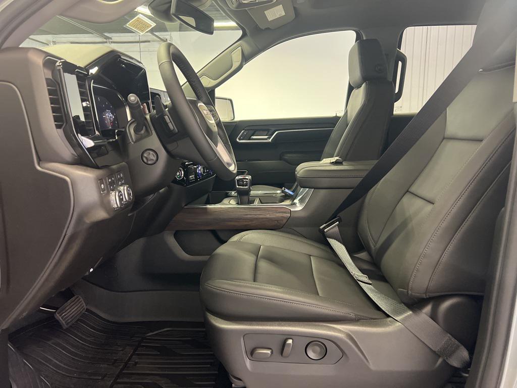 new 2026 GMC Sierra 1500 car, priced at $67,340