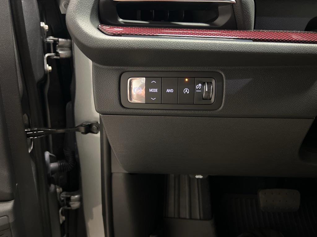 new 2026 Chevrolet Traverse car, priced at $52,445