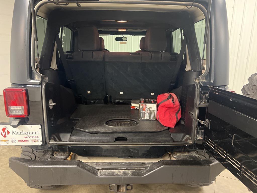 used 2015 Jeep Wrangler Unlimited car, priced at $17,990