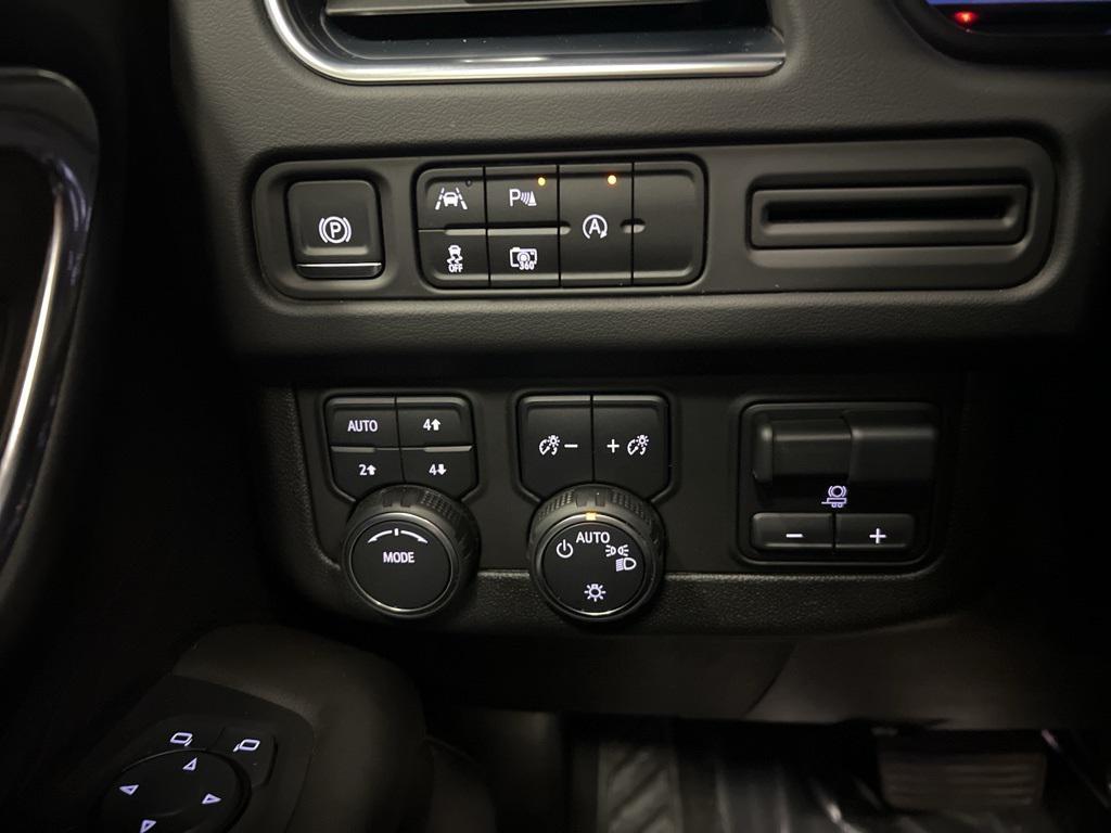 used 2024 Chevrolet Tahoe car, priced at $66,990