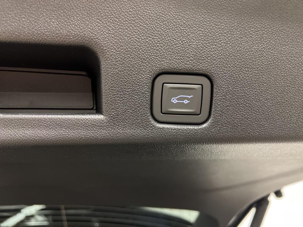 new 2026 Chevrolet Traverse car, priced at $47,640