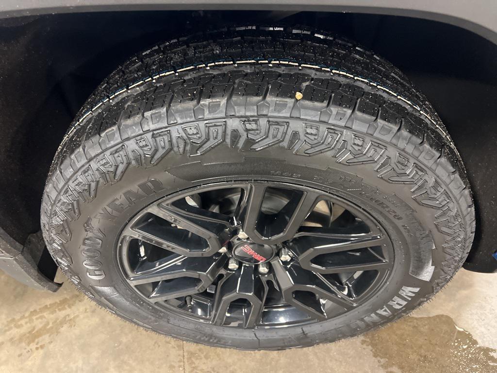 used 2022 GMC Sierra 1500 car, priced at $43,780