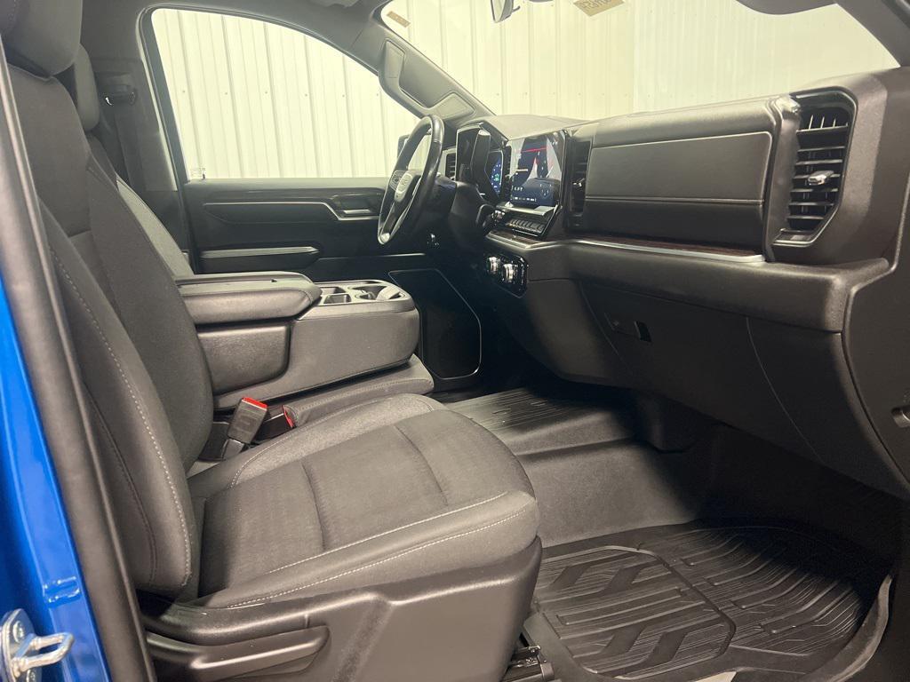 used 2022 GMC Sierra 1500 car, priced at $43,780