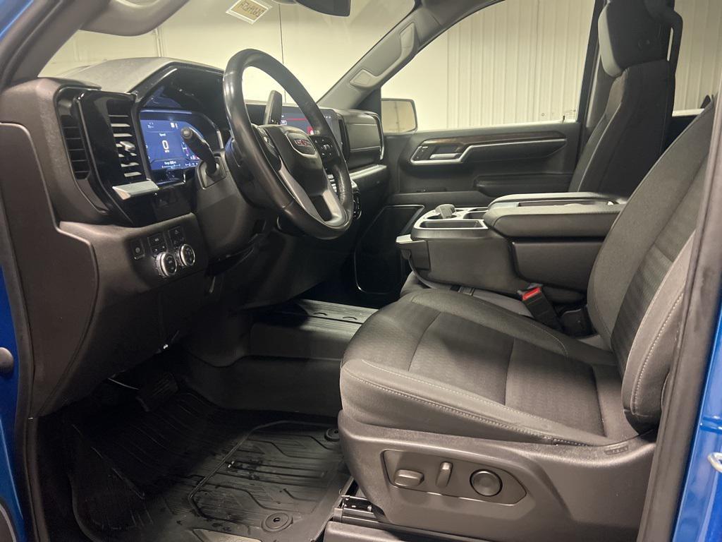 used 2022 GMC Sierra 1500 car, priced at $43,780