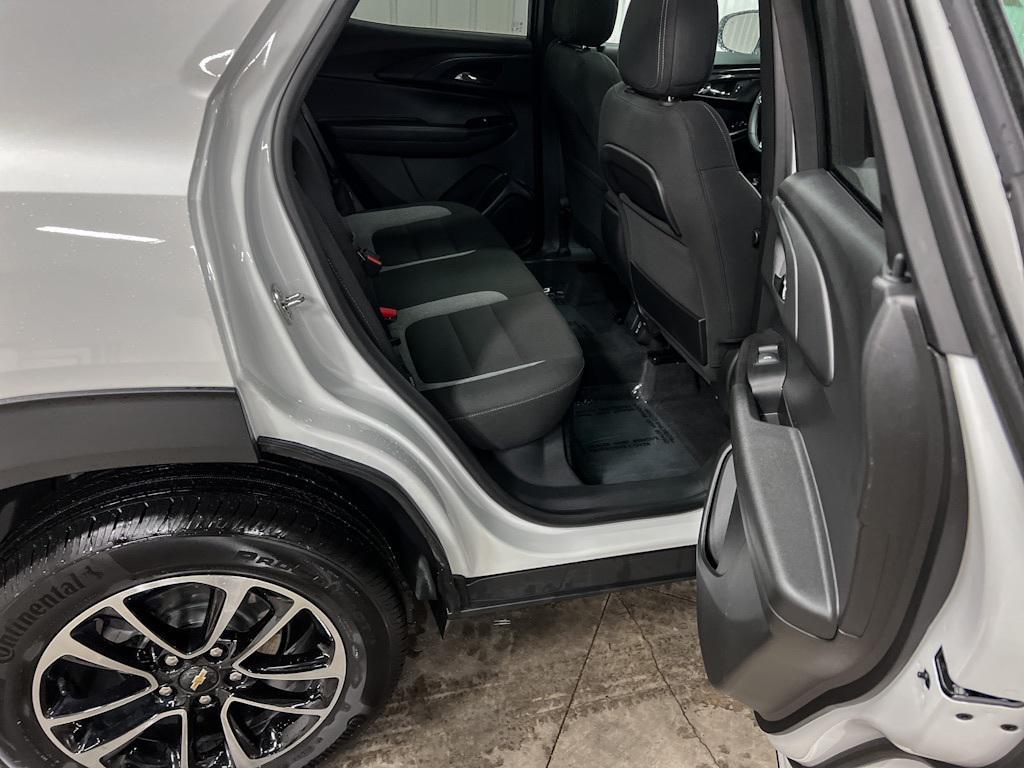 used 2024 Chevrolet TrailBlazer car, priced at $25,345