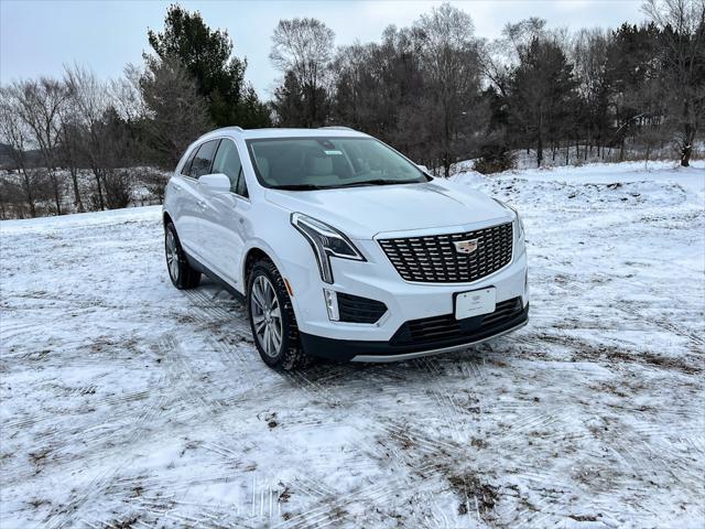 new 2025 Cadillac XT5 car, priced at $60,990