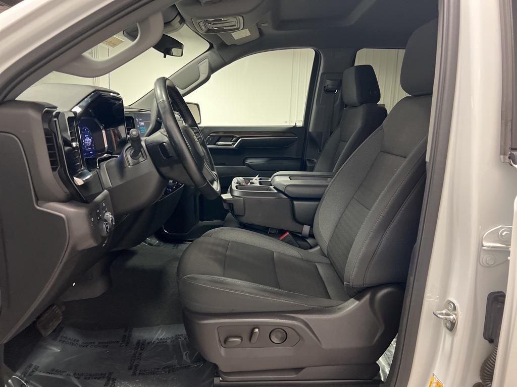 used 2024 Chevrolet Silverado 1500 car, priced at $40,590