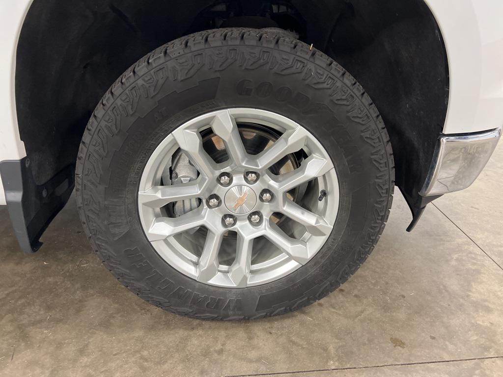 used 2024 Chevrolet Silverado 1500 car, priced at $40,590