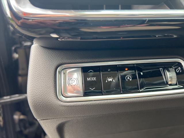 new 2025 Buick Envision car, priced at $39,885