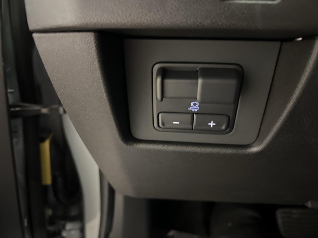 new 2025 GMC Canyon car, priced at $49,615