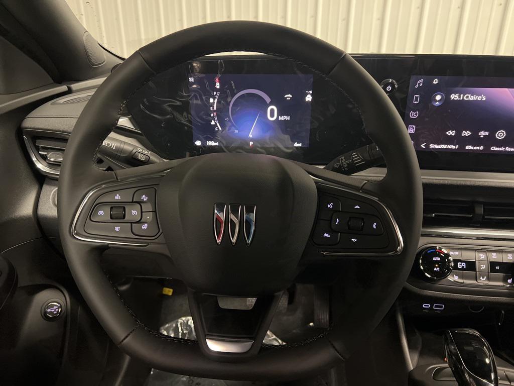 new 2025 Buick Envista car, priced at $27,875