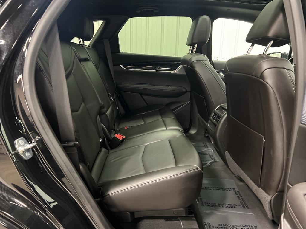 used 2025 Cadillac XT5 car, priced at $43,218