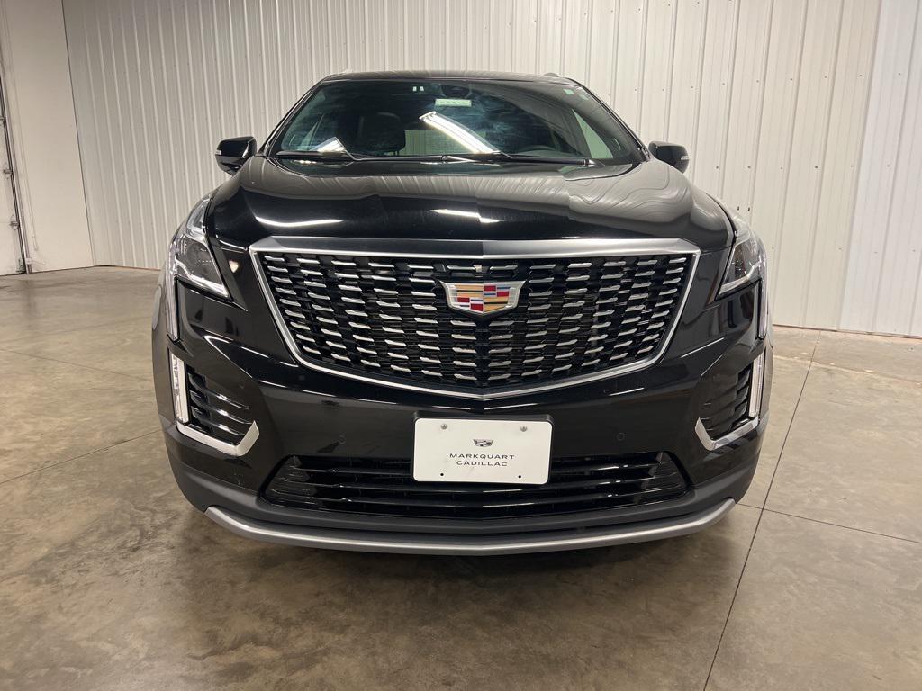 used 2025 Cadillac XT5 car, priced at $43,218