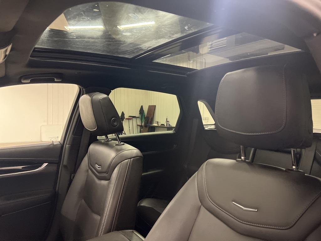 used 2025 Cadillac XT5 car, priced at $43,218