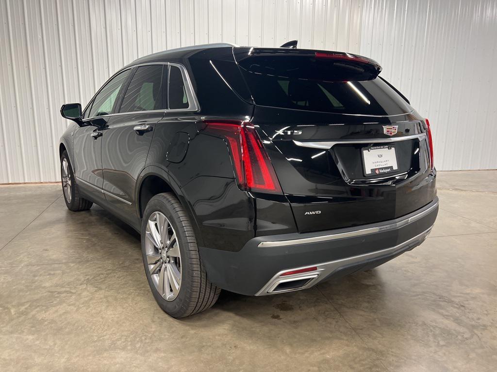 used 2025 Cadillac XT5 car, priced at $43,218