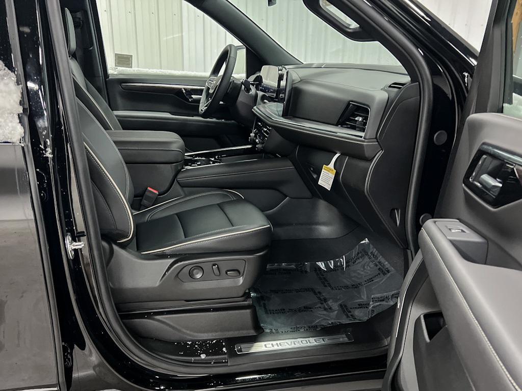 new 2025 Chevrolet Tahoe car, priced at $81,595