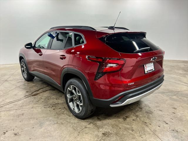 new 2025 Chevrolet Trax car, priced at $25,235