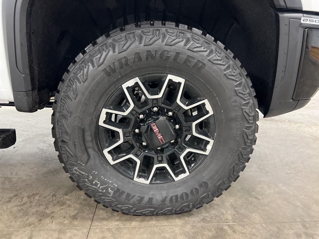 new 2026 GMC Sierra 2500 car, priced at $97,060