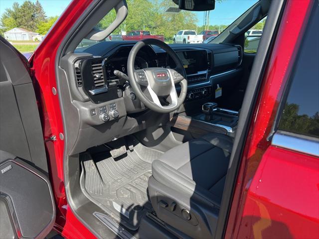 new 2025 GMC Sierra 1500 car, priced at $67,075