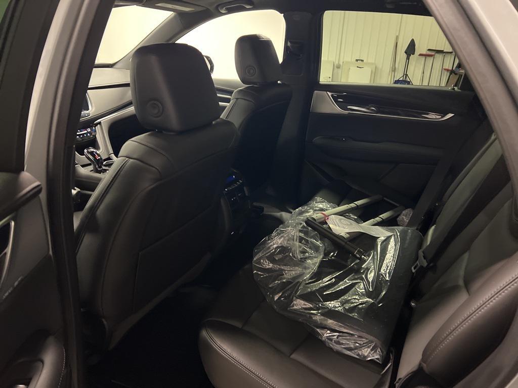 new 2025 Cadillac XT5 car, priced at $59,290