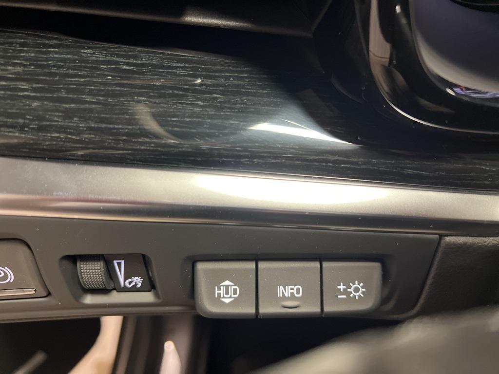 new 2025 Cadillac XT5 car, priced at $59,290