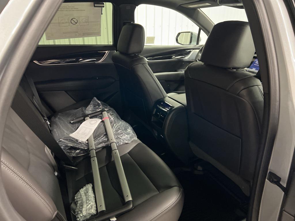new 2025 Cadillac XT5 car, priced at $59,290