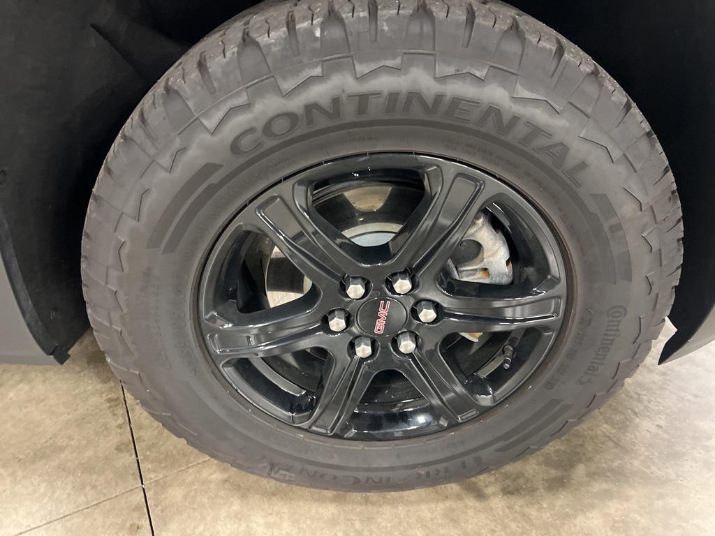 used 2023 GMC Acadia car, priced at $35,860