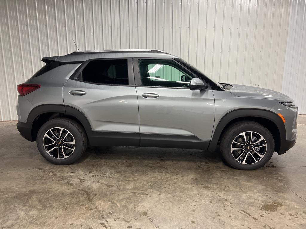 new 2026 Chevrolet TrailBlazer car, priced at $30,275