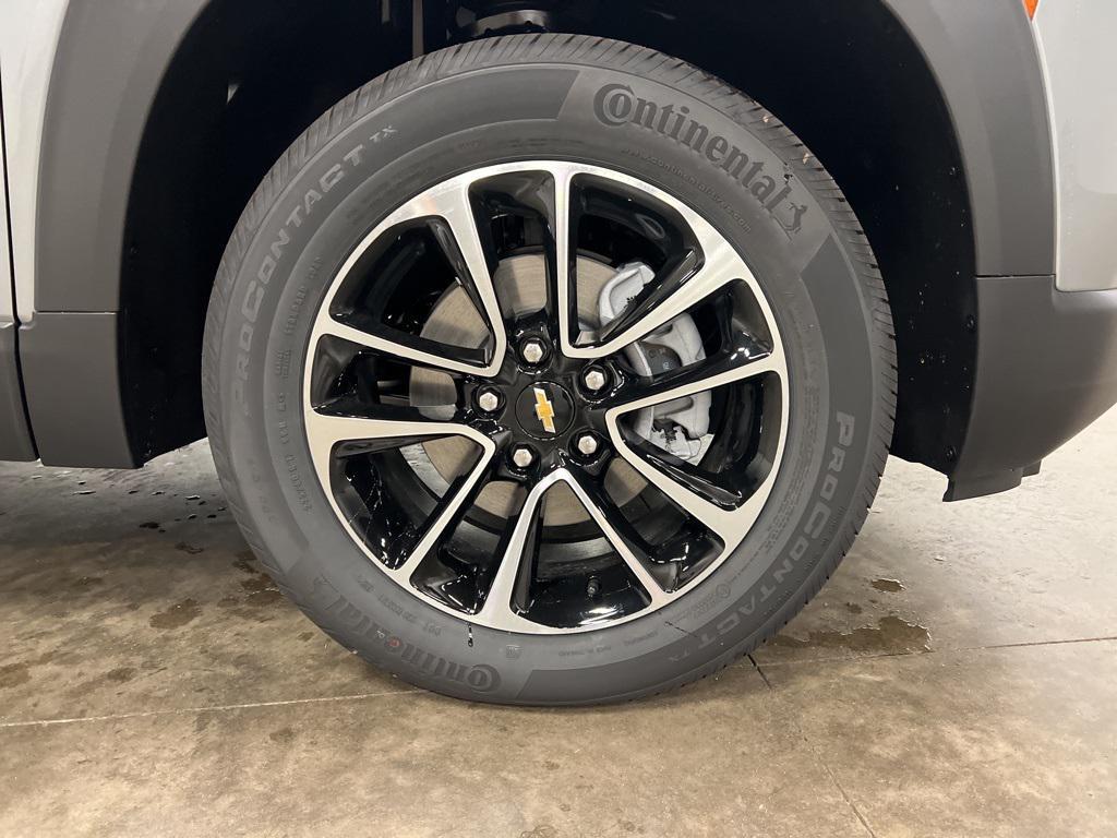 new 2026 Chevrolet TrailBlazer car, priced at $30,275