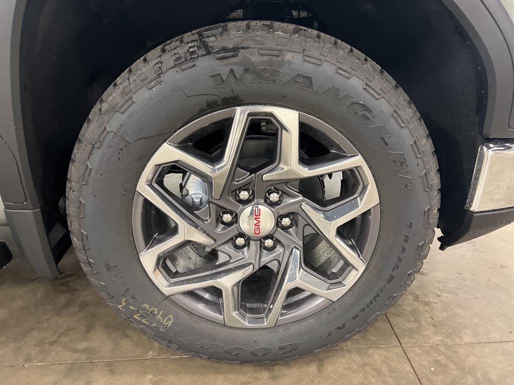 new 2026 GMC Sierra 1500 car, priced at $69,830