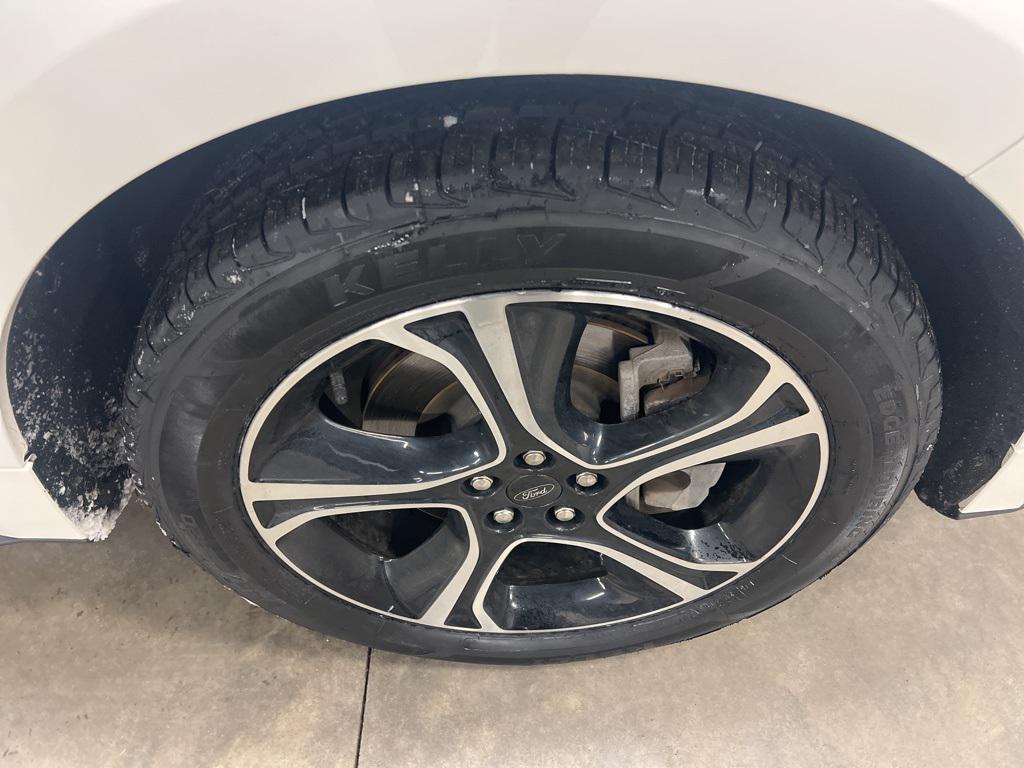 used 2022 Ford Edge car, priced at $27,990