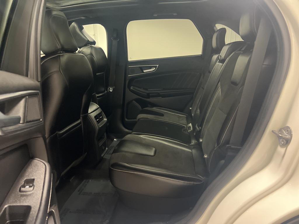 used 2022 Ford Edge car, priced at $27,990