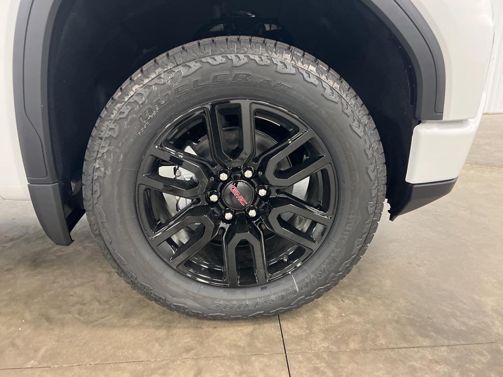 new 2026 GMC Sierra 1500 car, priced at $56,395