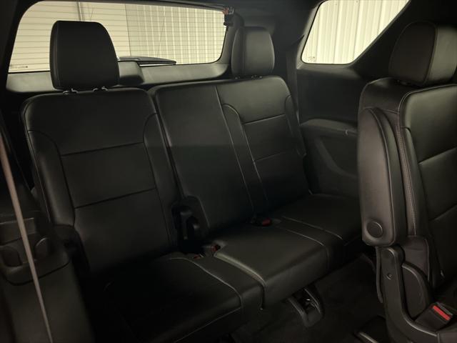 used 2022 Chevrolet Traverse car, priced at $34,990