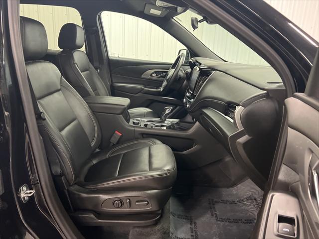 used 2022 Chevrolet Traverse car, priced at $34,990