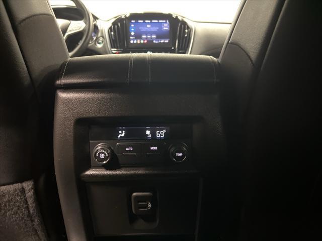 used 2022 Chevrolet Traverse car, priced at $34,990