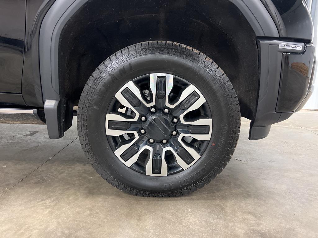 used 2024 GMC Sierra 2500 car, priced at $70,870