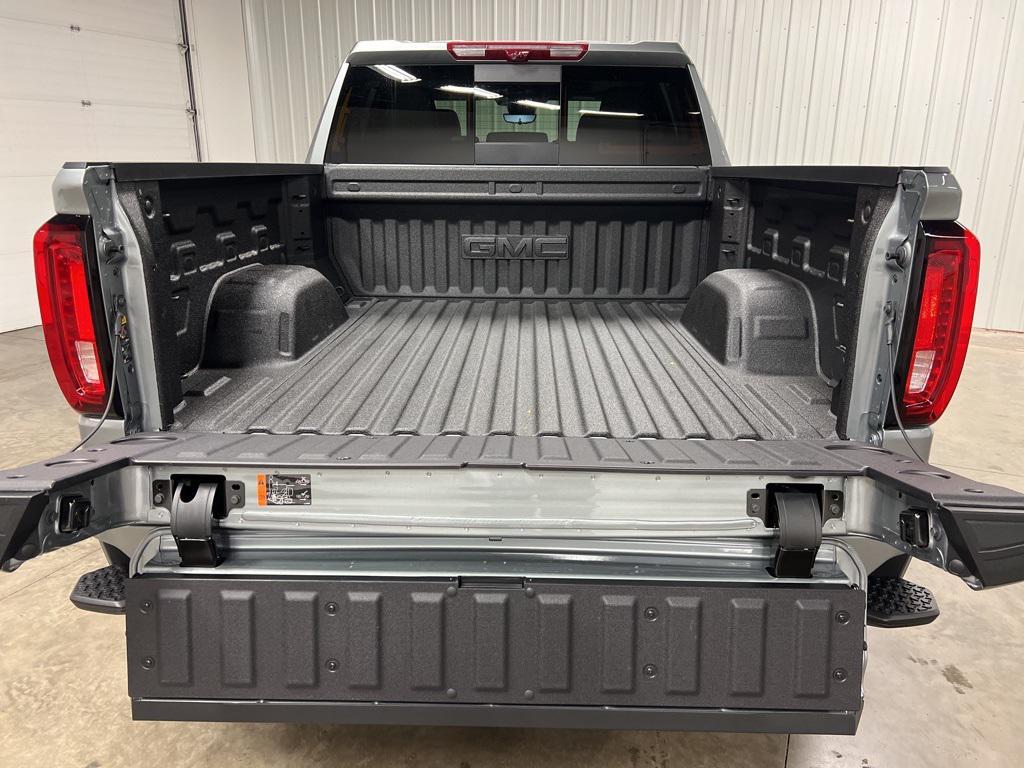 new 2026 GMC Sierra 1500 car, priced at $80,090