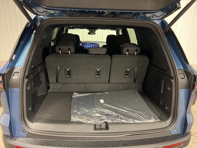 new 2025 Chevrolet Traverse car, priced at $44,945