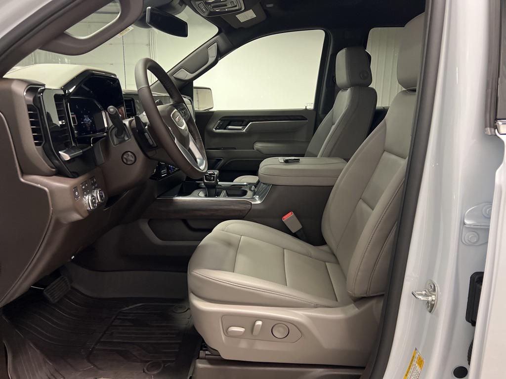 new 2026 GMC Sierra 1500 car, priced at $67,940