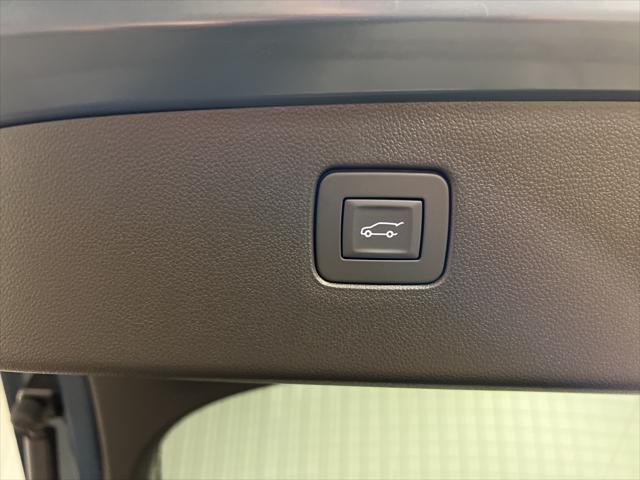 new 2025 Buick Envista car, priced at $28,680