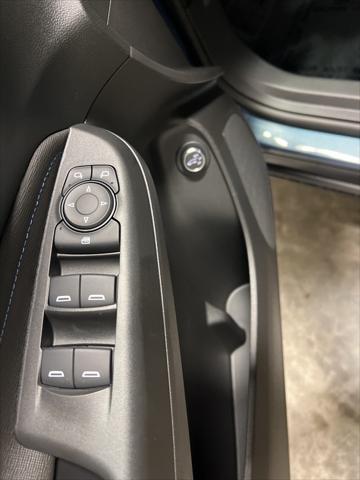 new 2025 Buick Envista car, priced at $28,680
