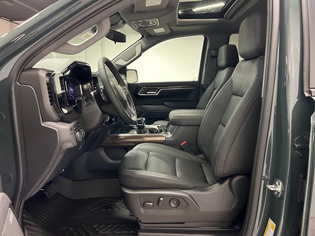new 2025 Chevrolet Silverado 1500 car, priced at $70,060